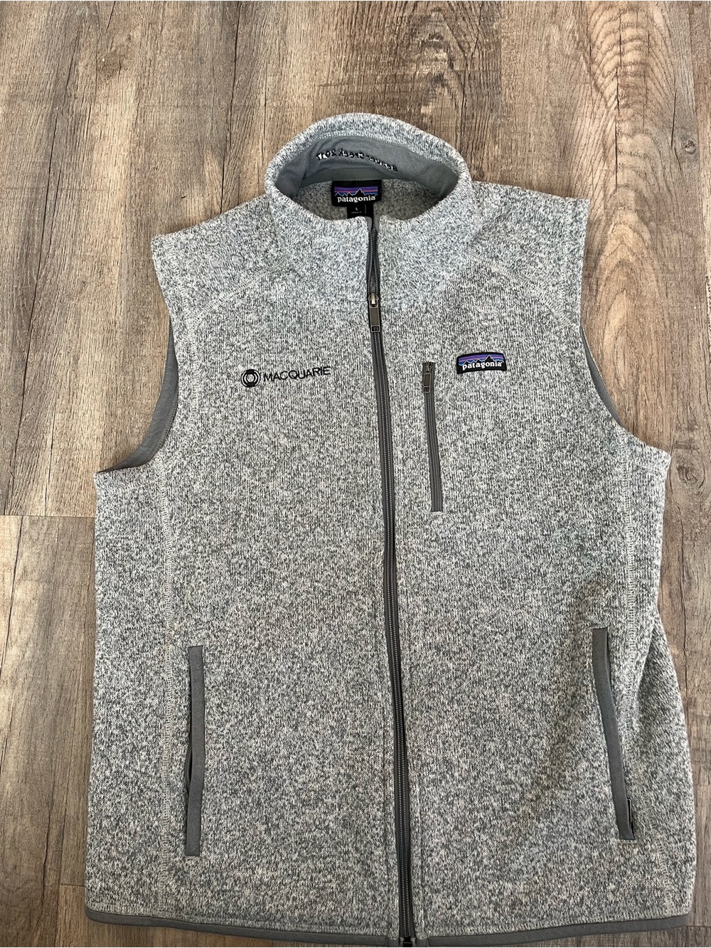 Patagonia Men’s Heather Gray Zip-Up Fleece Vest